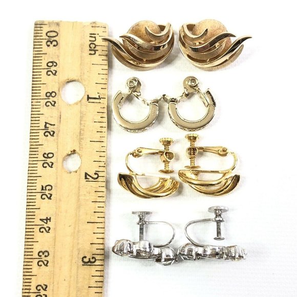 Set of 4 Vintage Clip On Earrings Trifari Monet Na - Picture 3 of 11